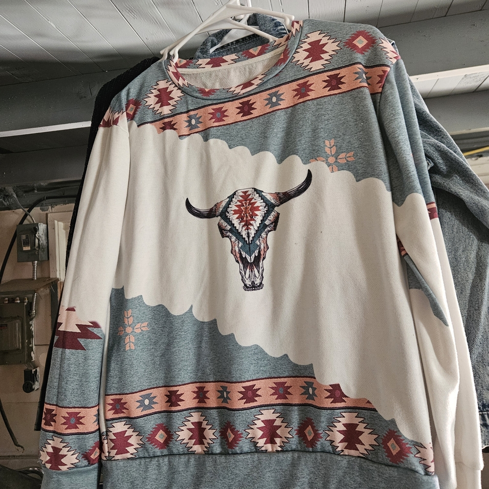 Men's Aztec Graphic Pullover Sweater - Cream & Slate